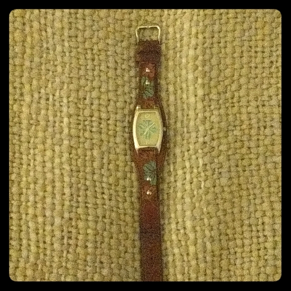 Fossil Leather Watch - Picture 1 of 2